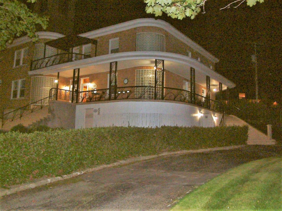 Auberge Le St-Georges Chicoutimi Exteriér fotografie
