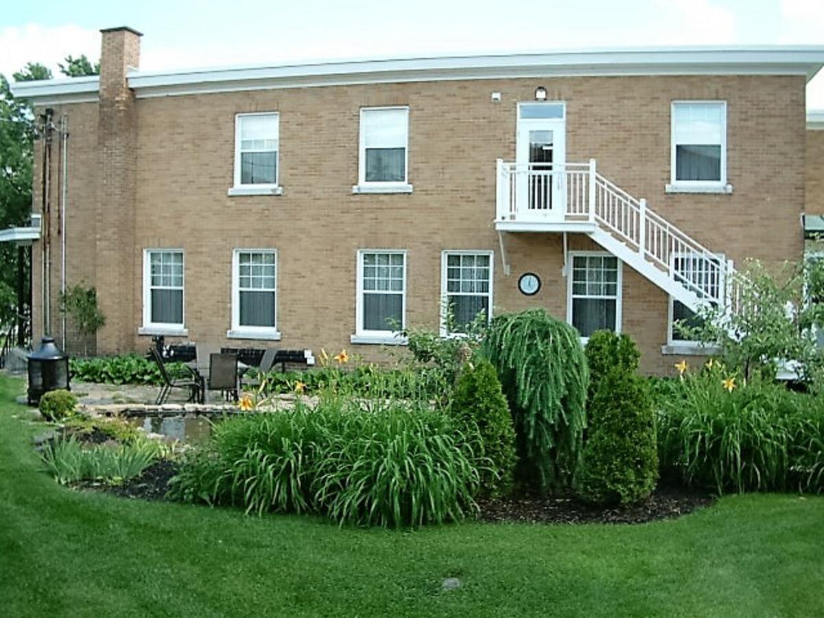Auberge Le St-Georges Chicoutimi Exteriér fotografie