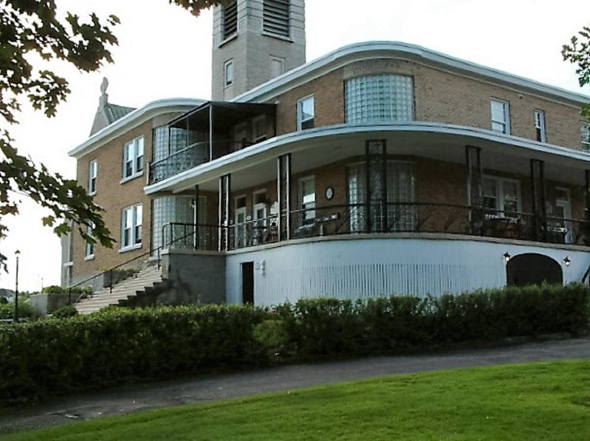 Auberge Le St-Georges Chicoutimi Exteriér fotografie
