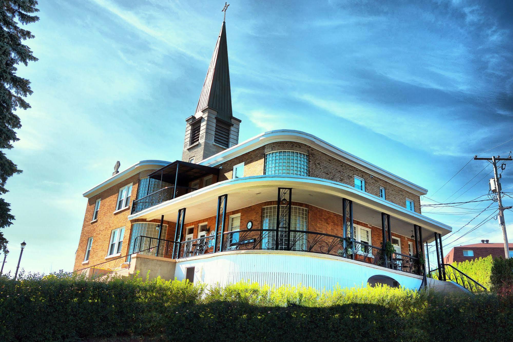 Auberge Le St-Georges Chicoutimi Exteriér fotografie