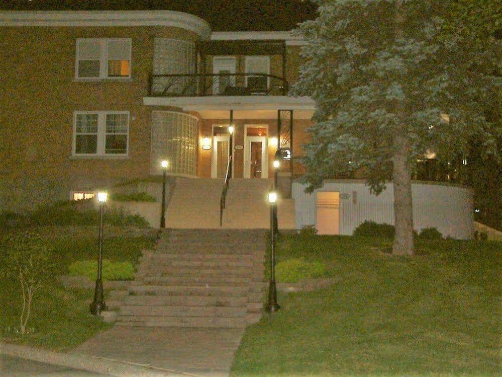 Auberge Le St-Georges Chicoutimi Exteriér fotografie